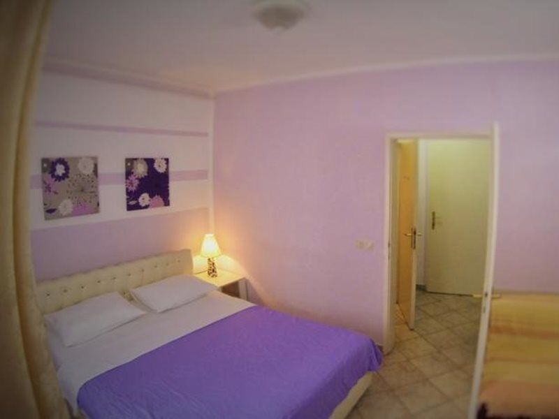 B&B Villa Evandjelina Sremska Kamenica Exterior foto